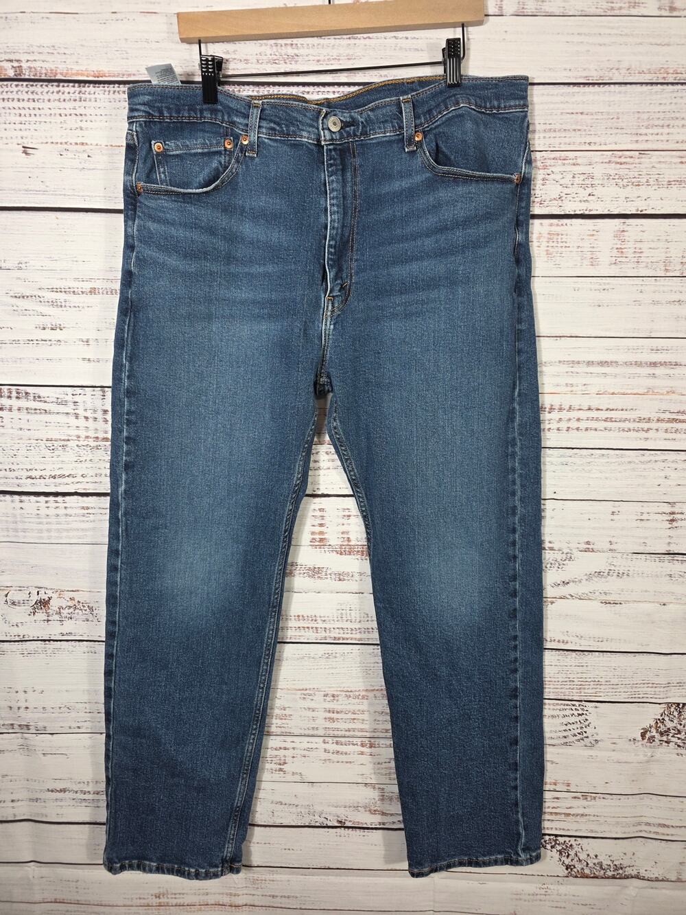 Levi's 505 Men's Jeans 40x32 Regular Fit straight leg Medium Wash denim classic